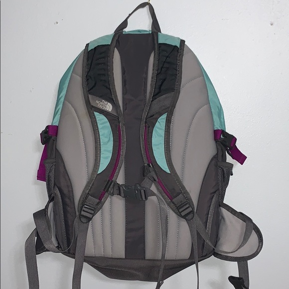 The North Face Recon Backpack - Picture 4 of 6